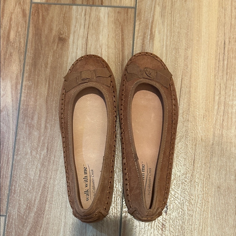 Coldwater Creek Tan Flats with Bow Detail